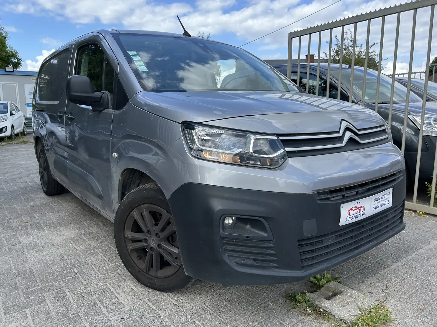 Citroen Berlingo 1.2 PureTech M Start S&S (EU6.3) Grijs - 1