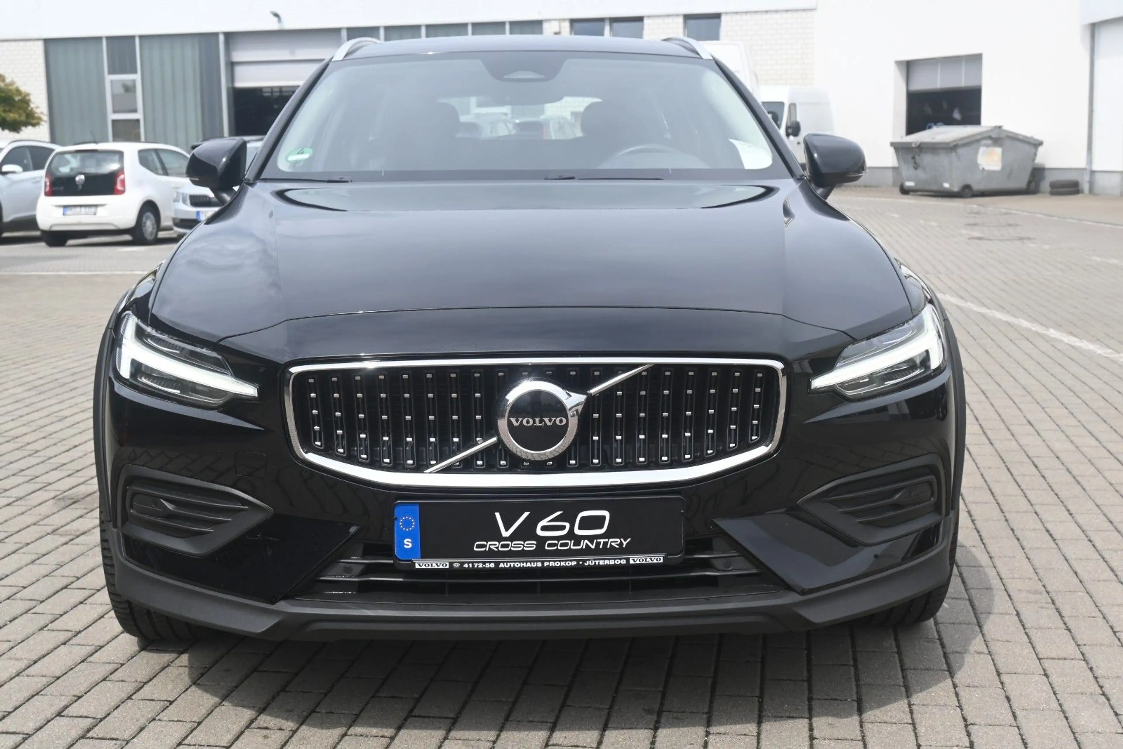 Volvo V60 Cross Country B4D AWD Plus*FSHZG*ACC*BLIS — photo 8