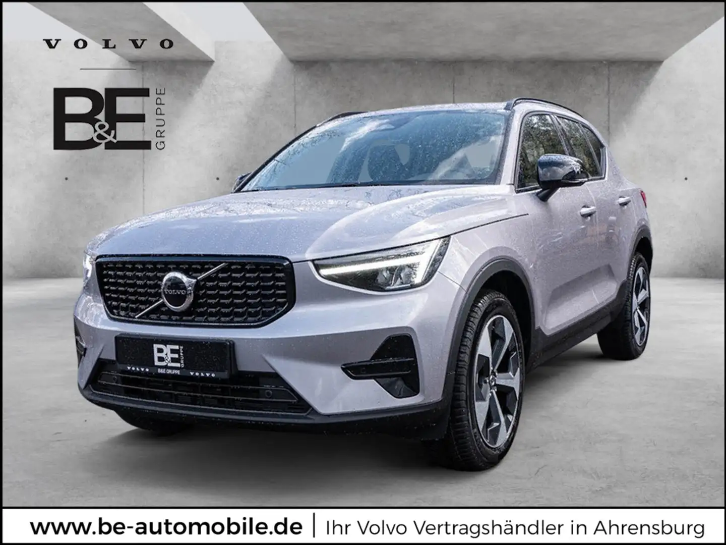 Volvo XC40 B3 Plus Dark *Ganzjahresreifen* Silber - 1