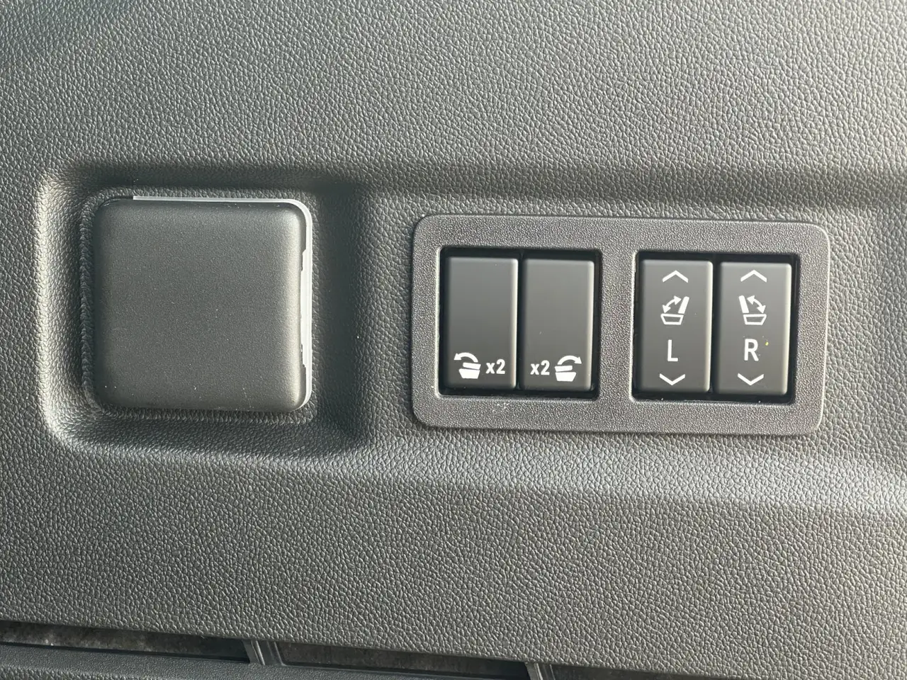 Chevrolet Tahoe снимка Chevrolet Tahoe