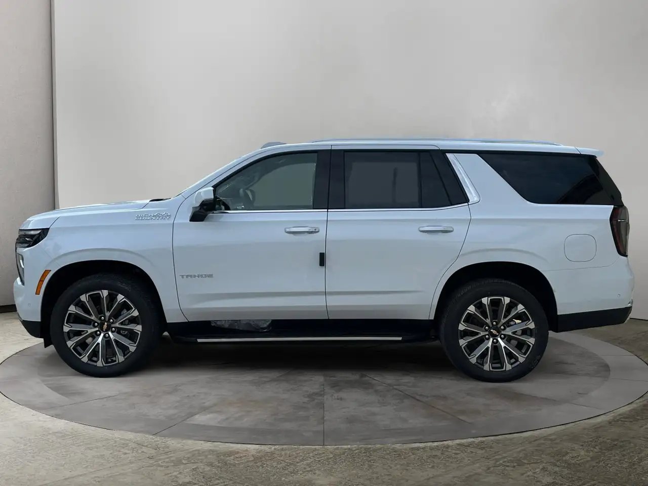 Chevrolet Tahoe снимка Chevrolet Tahoe