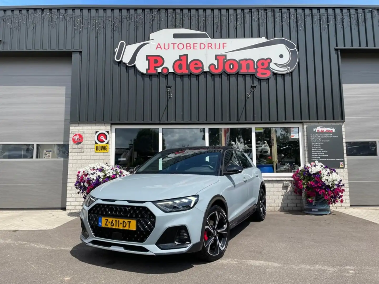 Audi A1 Citycarver / Allstreet 35 TFSI EPIC Edition One, S Grijs - 1