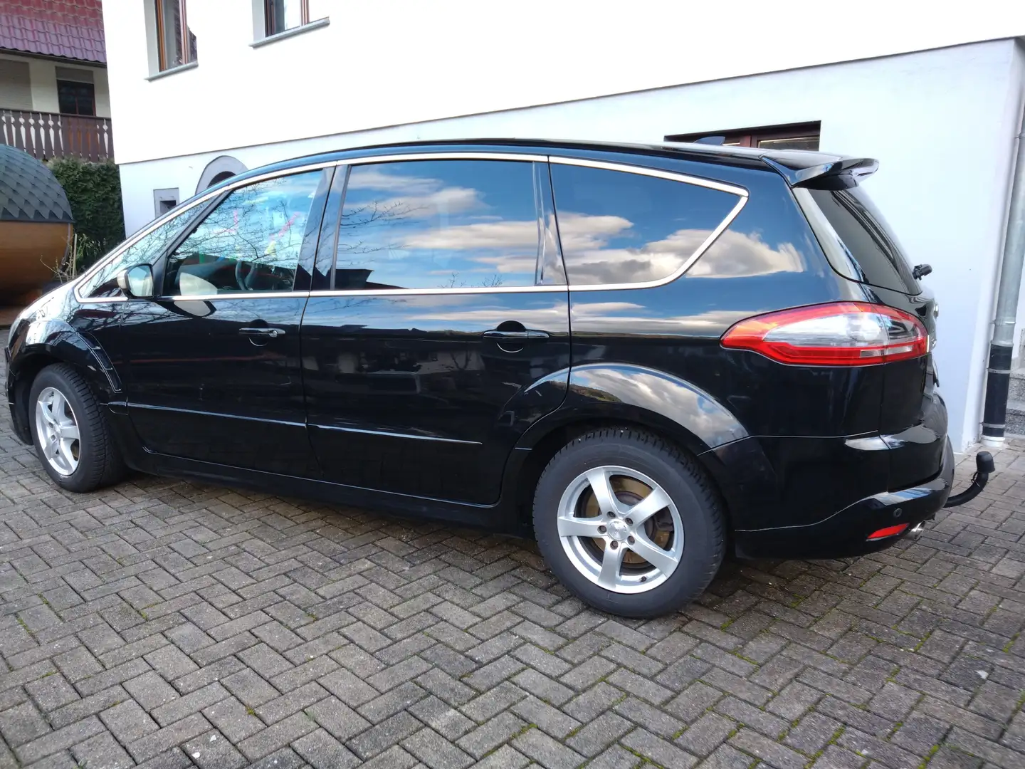 Ford S-Max S-Max 2.2 TDCi DPFTitanium S Schwarz - 2