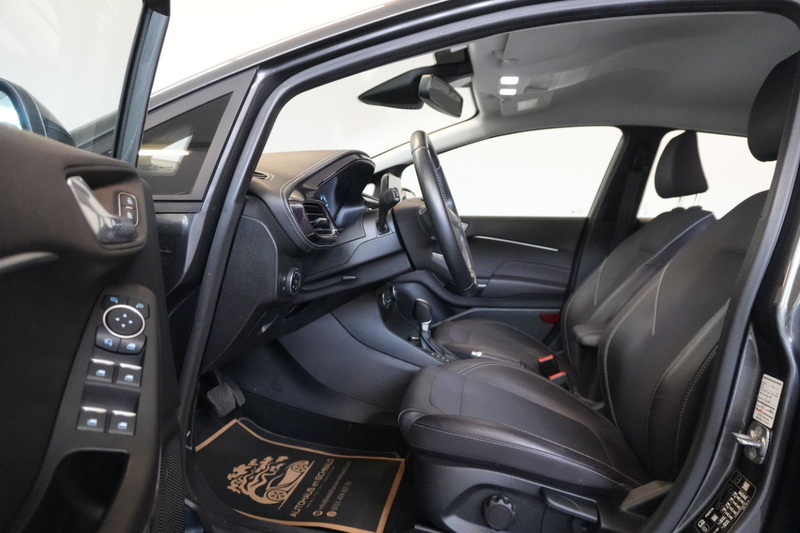 Ford Fiesta 1.0 EcoBoost Vignale Automatik Kamera — photo 11