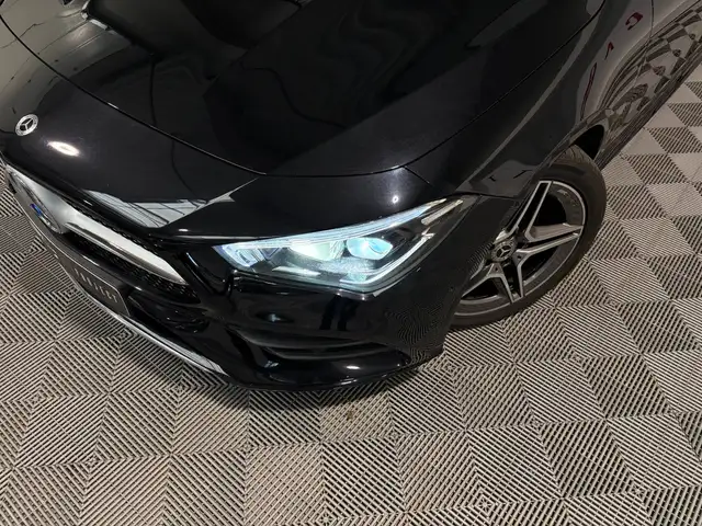 Mercedes-Benz Cla view 3