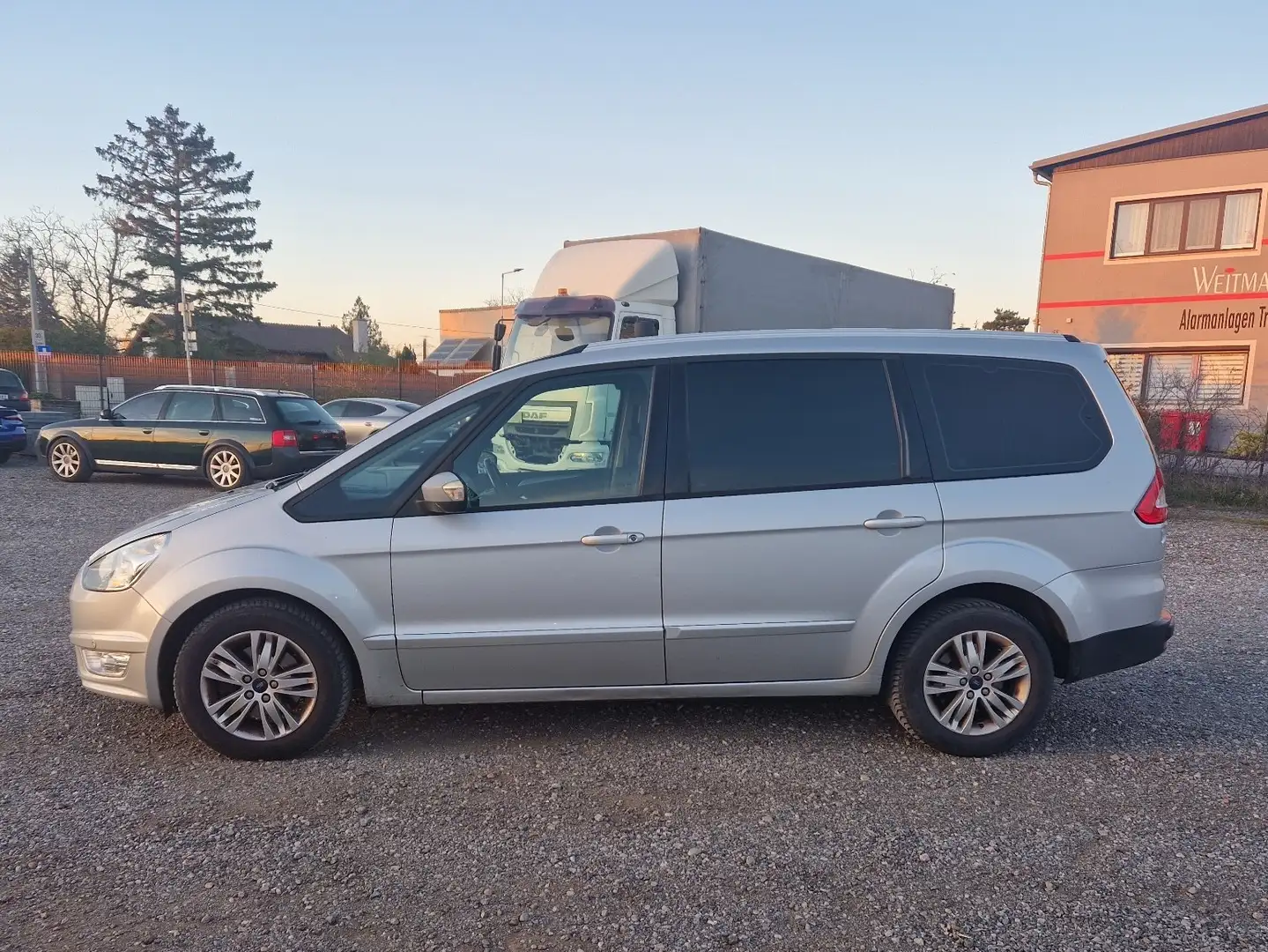 Ford Galaxy Trend 2,0 TDCi DPF Aut. - 1
