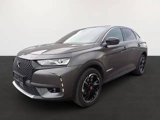 DS Automobiles DS 7 Crossback Performance Line
