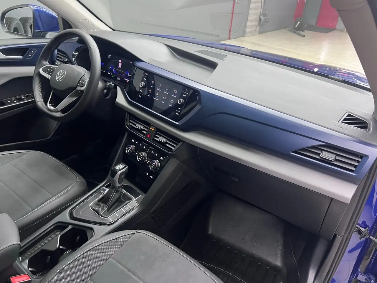 Volkswagen Taos снимка Volkswagen Taos
