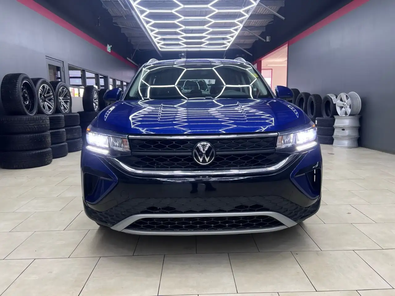 Volkswagen Taos снимка Volkswagen Taos