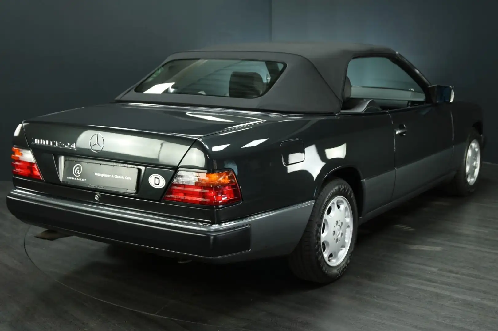 Mercedes-Benz 300 CE 24-V Cabrio, 1. Hd,deutsch, 26.609 km !!! Negru - 2