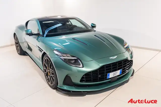 Aston Martin DB12 view 14