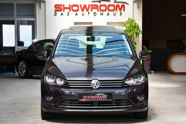Volkswagen Golf view 5