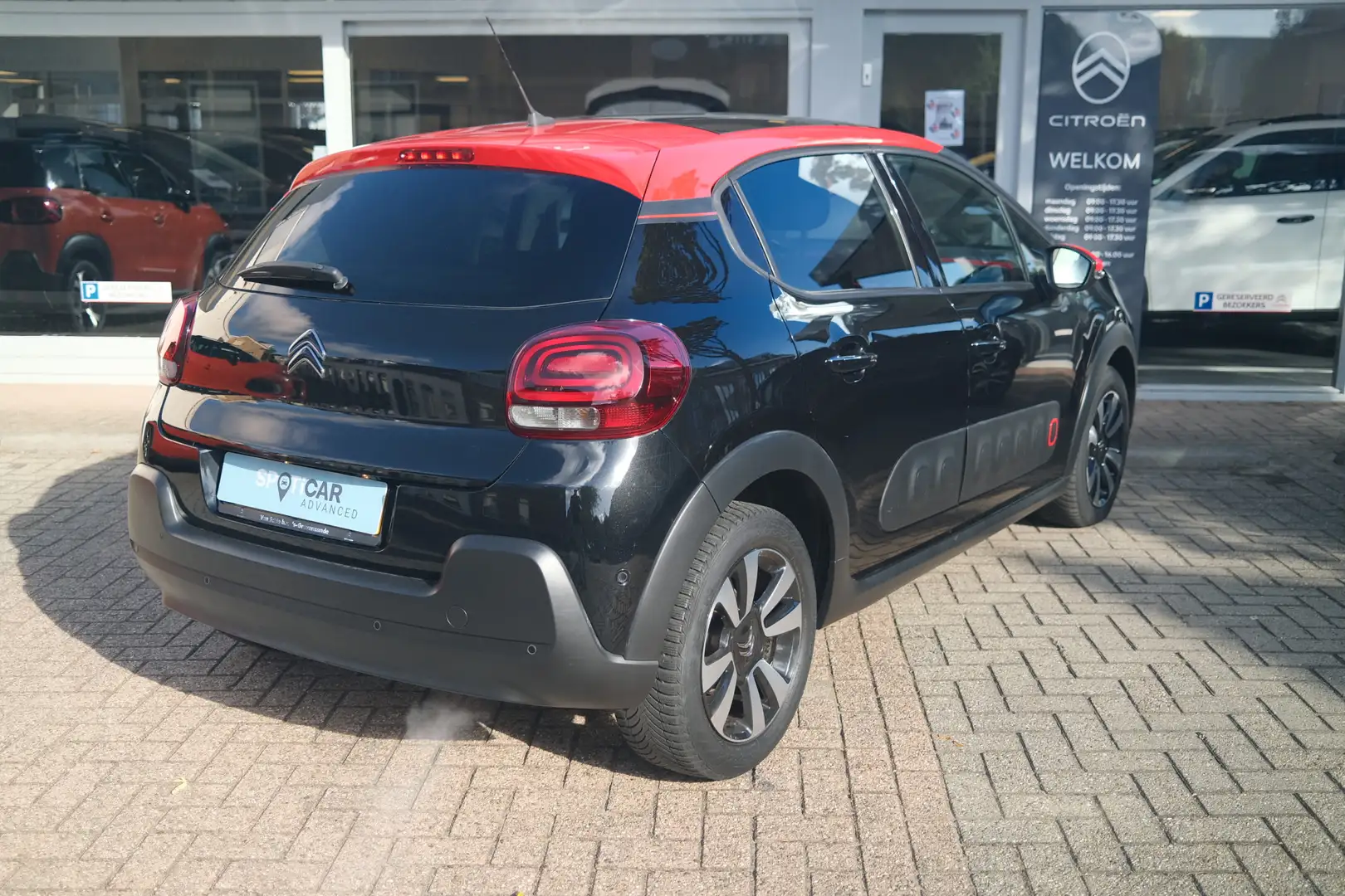 Citroen C3 PT 110 Shine Automaat-6 Panoramadak | Camera | 16" Noir - 2