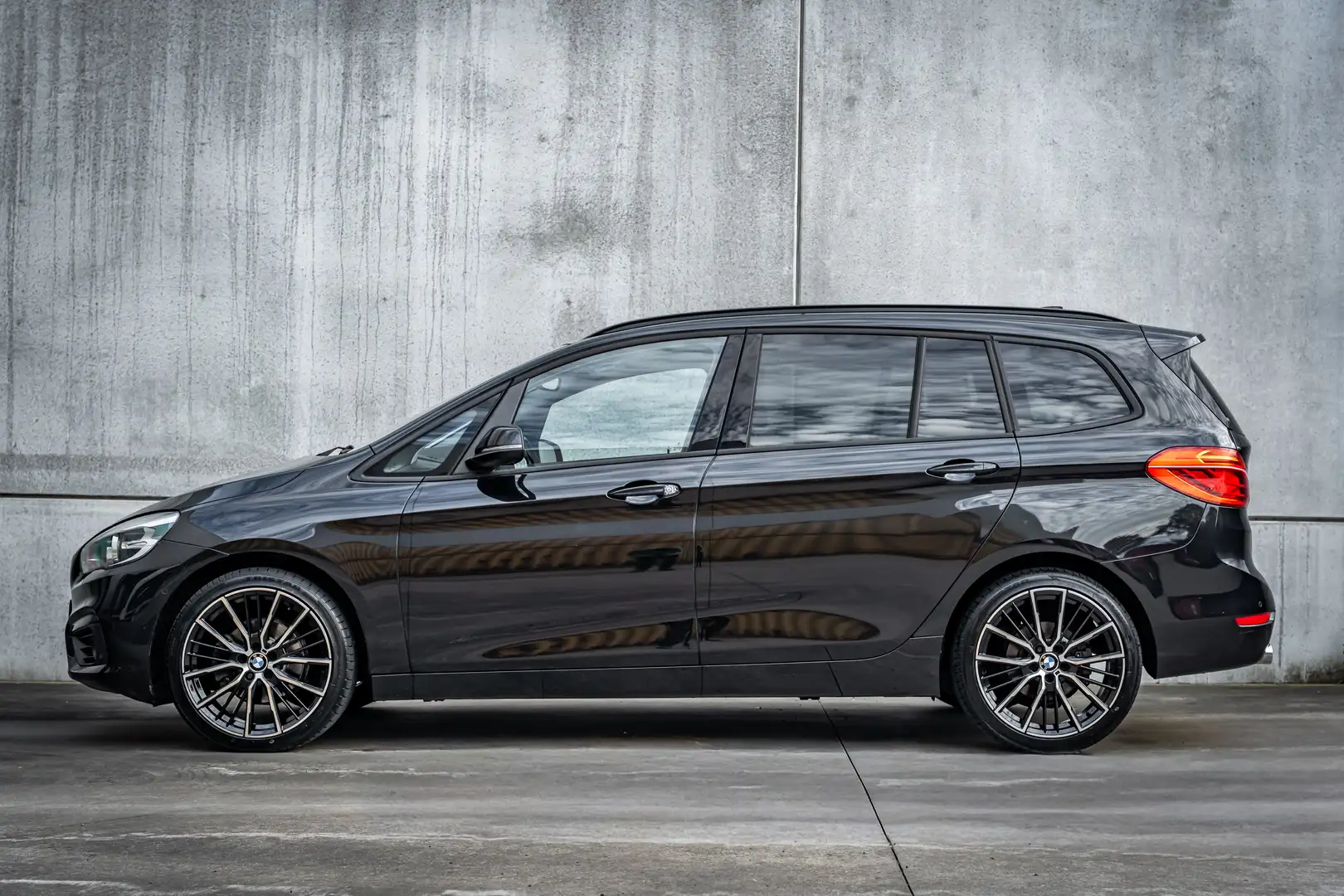 BMW 216 Gran Tourer 216 d*M-look Zwart - 2