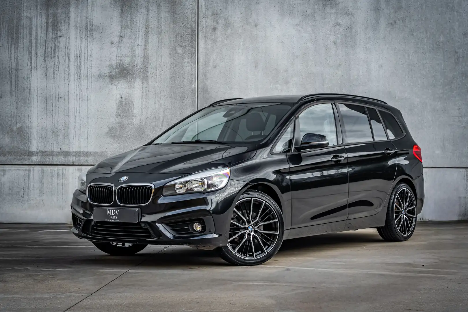 BMW 216 Gran Tourer 216 d*M-look Zwart - 1