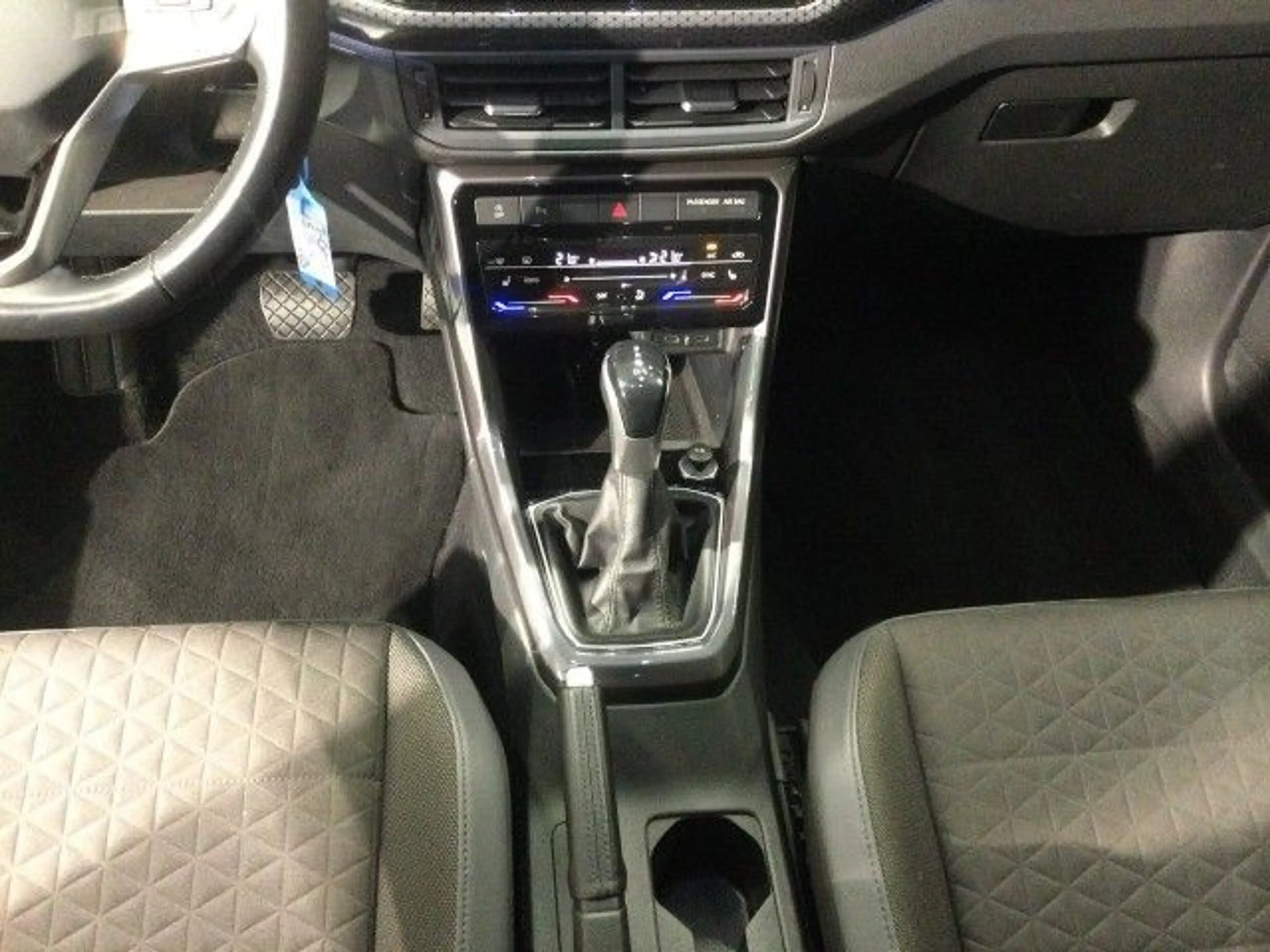 Volkswagen T-Cross 1.5 TSI DSG Style LED ACC PDC SHZ — photo 15
