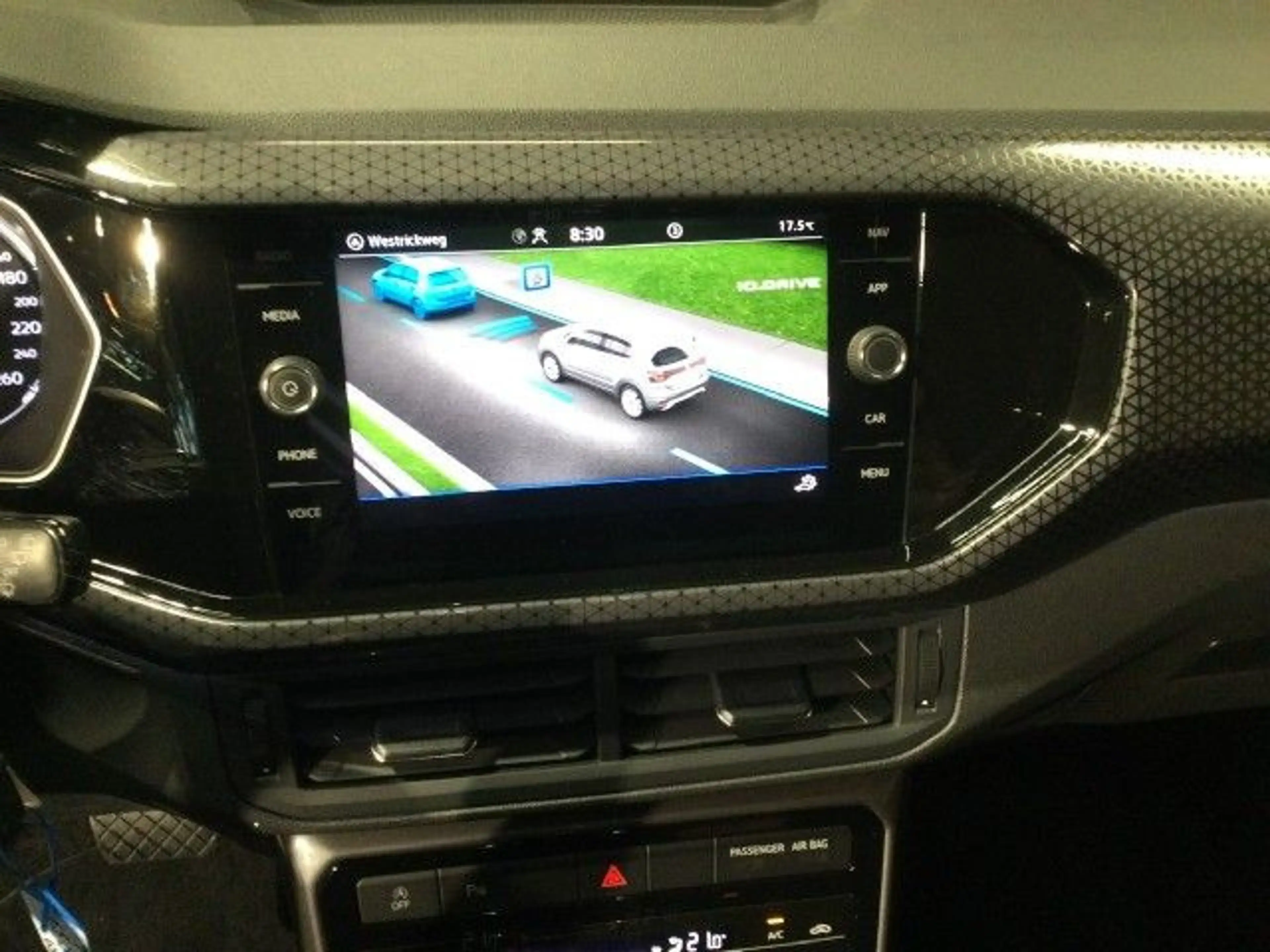 Volkswagen T-Cross 1.5 TSI DSG Style LED ACC PDC SHZ — photo 14