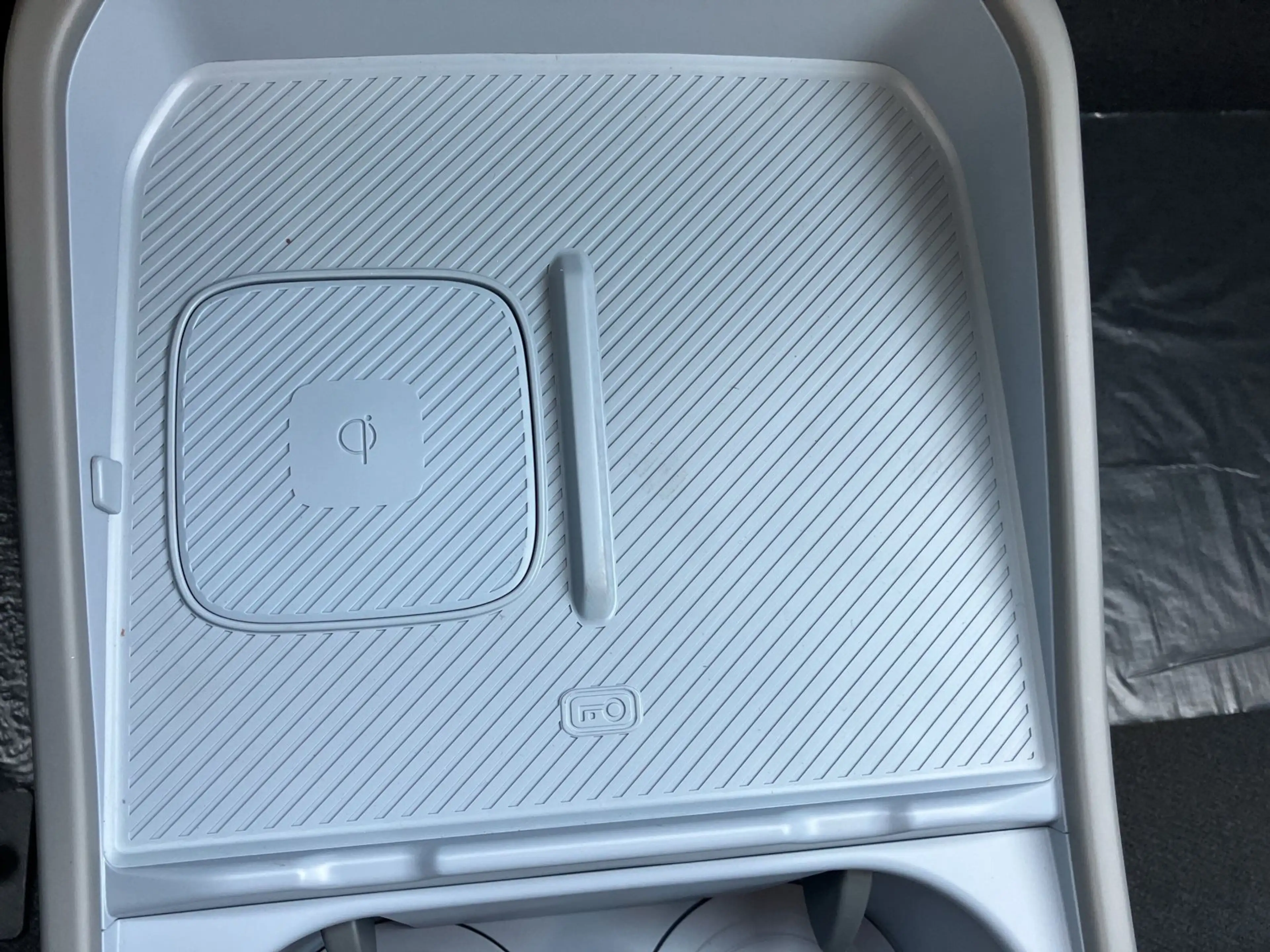 Kia EV3 EARTH 81,4 kWh 4WD Allrad, Navi, APP PDC vohi — photo 22