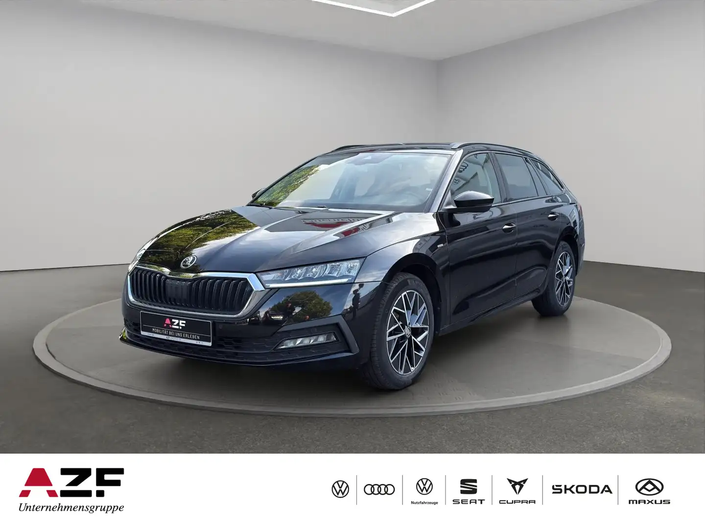 Skoda Octavia Combi 2.0 TDI DSG Clever NAVI+ACC+SITZHZ Nero - 1