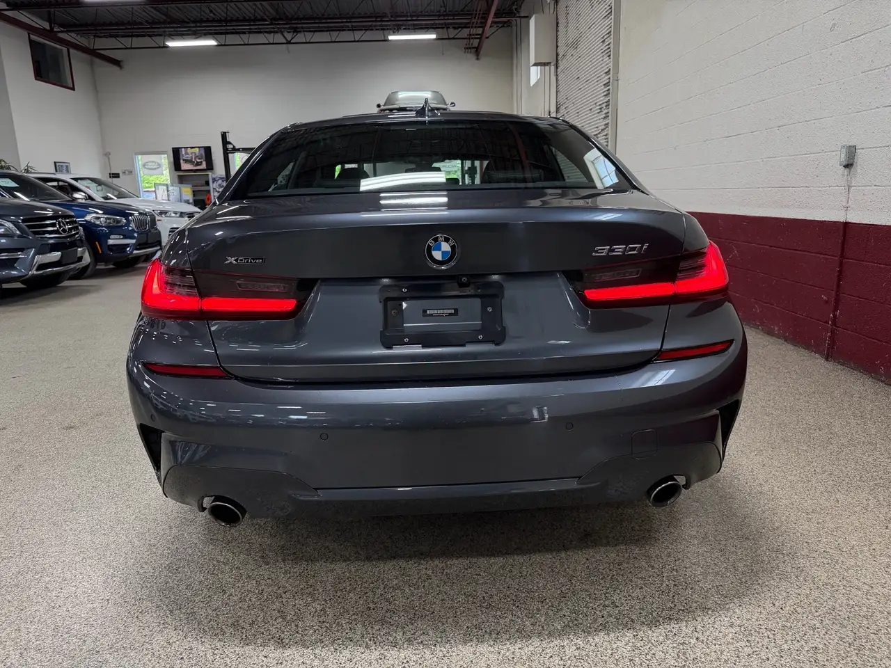 BMW 3 Series photo BMW 3 Series