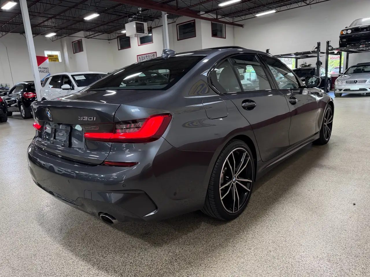 BMW 3 Series photo BMW 3 Series