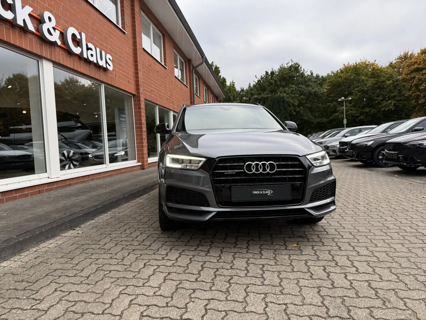 Audi Q3 2.0 TDI quattro sport KAMERA BOSE PANO Gris - 2