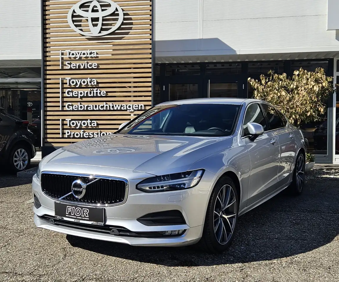 Volvo S90