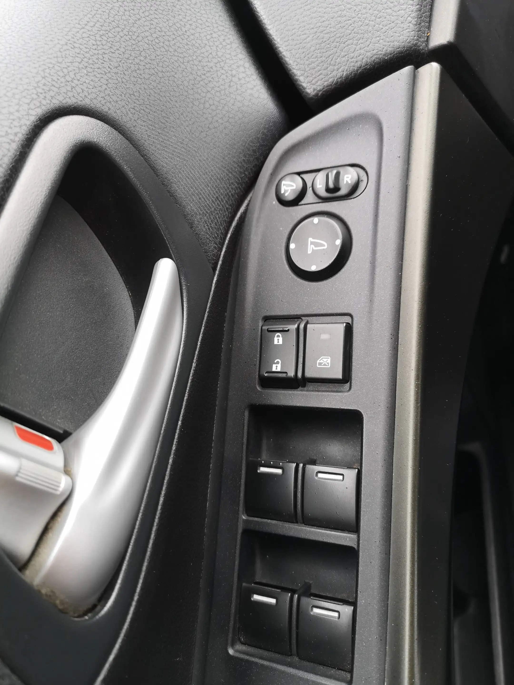 Honda Civic Sport*TÜV Neu*8-fach bereift*Klimaanlage — photo 14