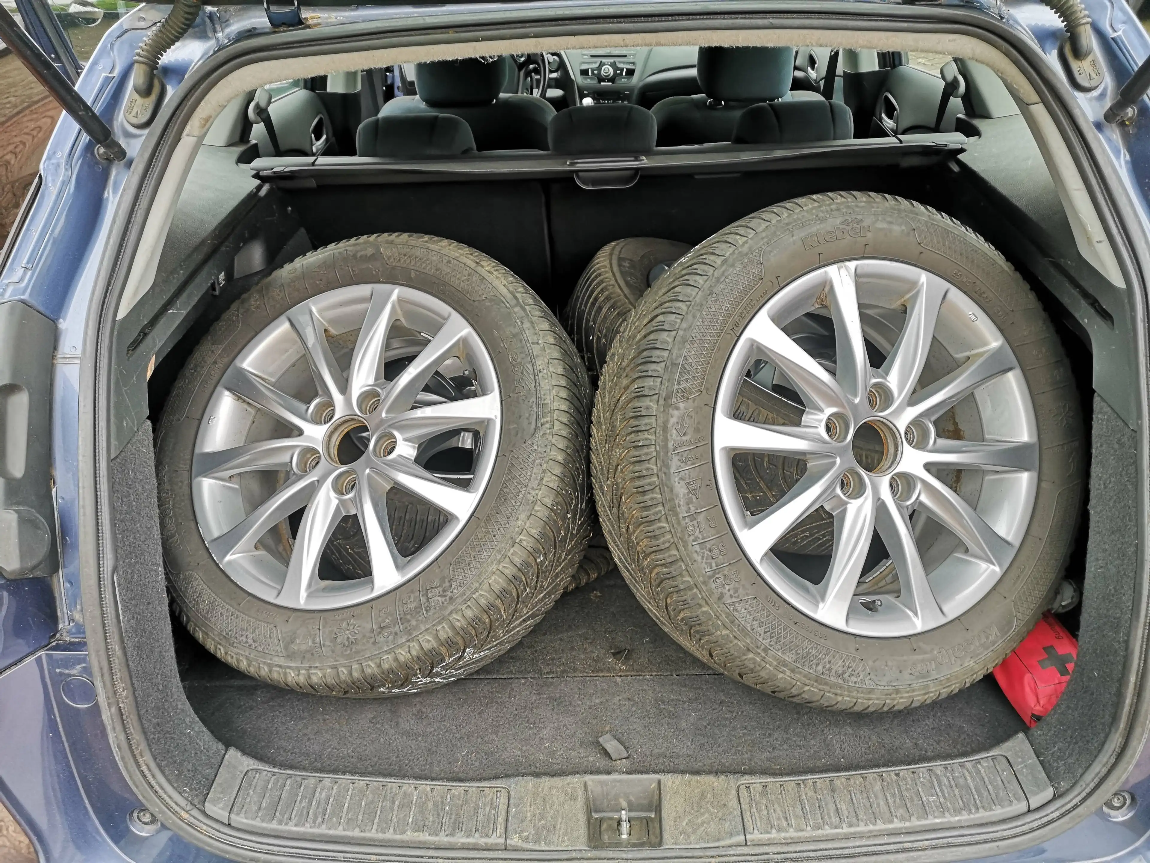Honda Civic Sport*TÜV Neu*8-fach bereift*Klimaanlage — photo 15