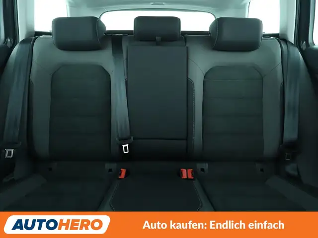 Volkswagen Golf view 15
