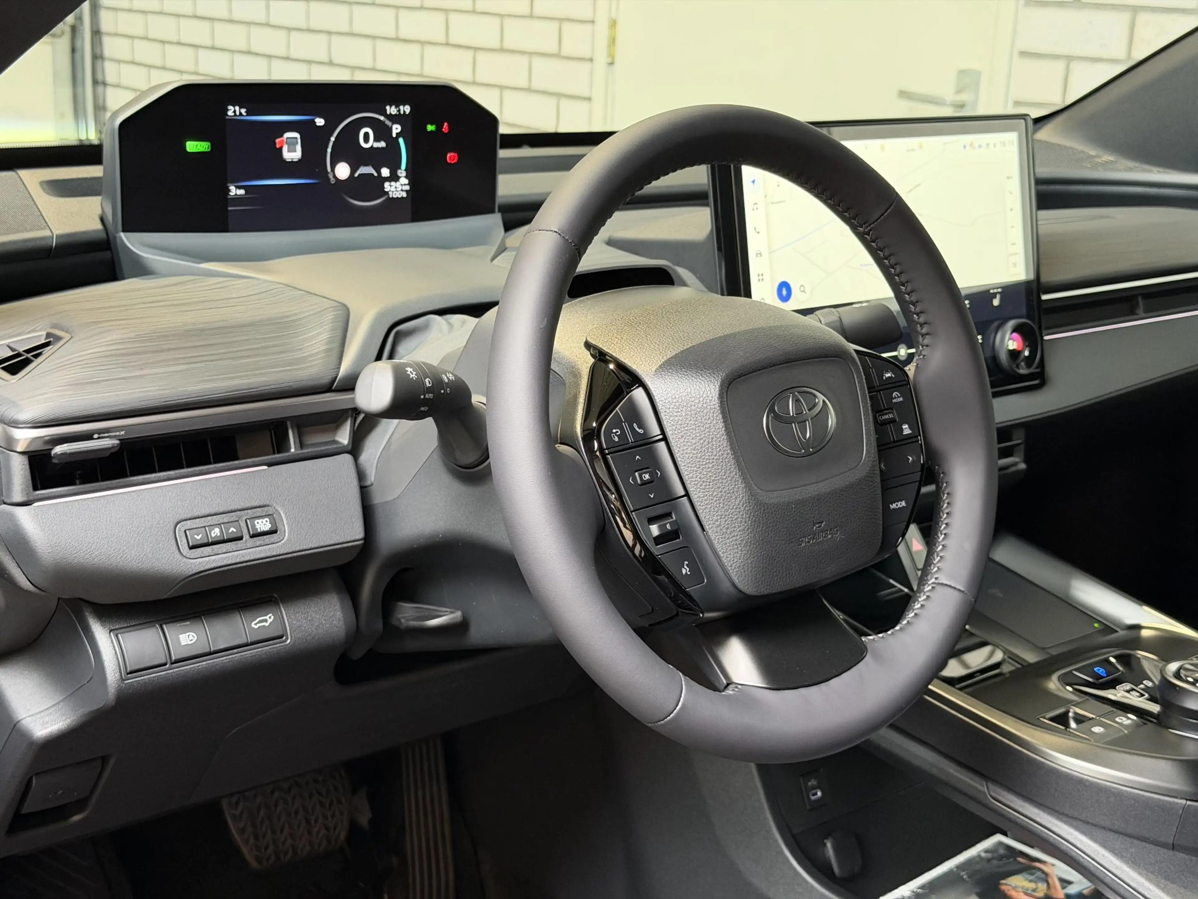 Toyota C-HR+ First Edition 77 kWh Uit voorraad leverbaar! — photo 7