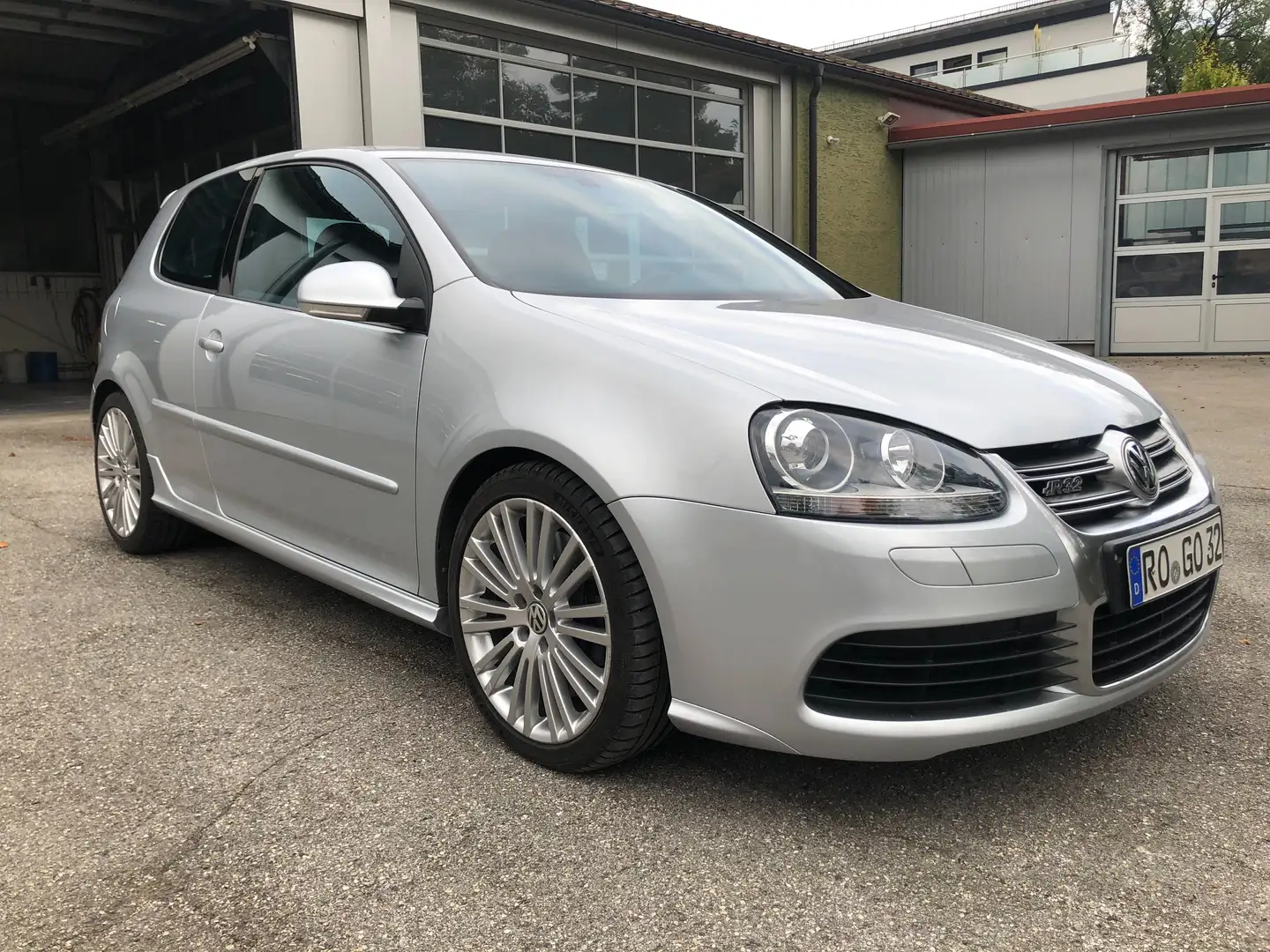 Volkswagen Golf Golf R32 4Motion DSG Xenon Silber - 1