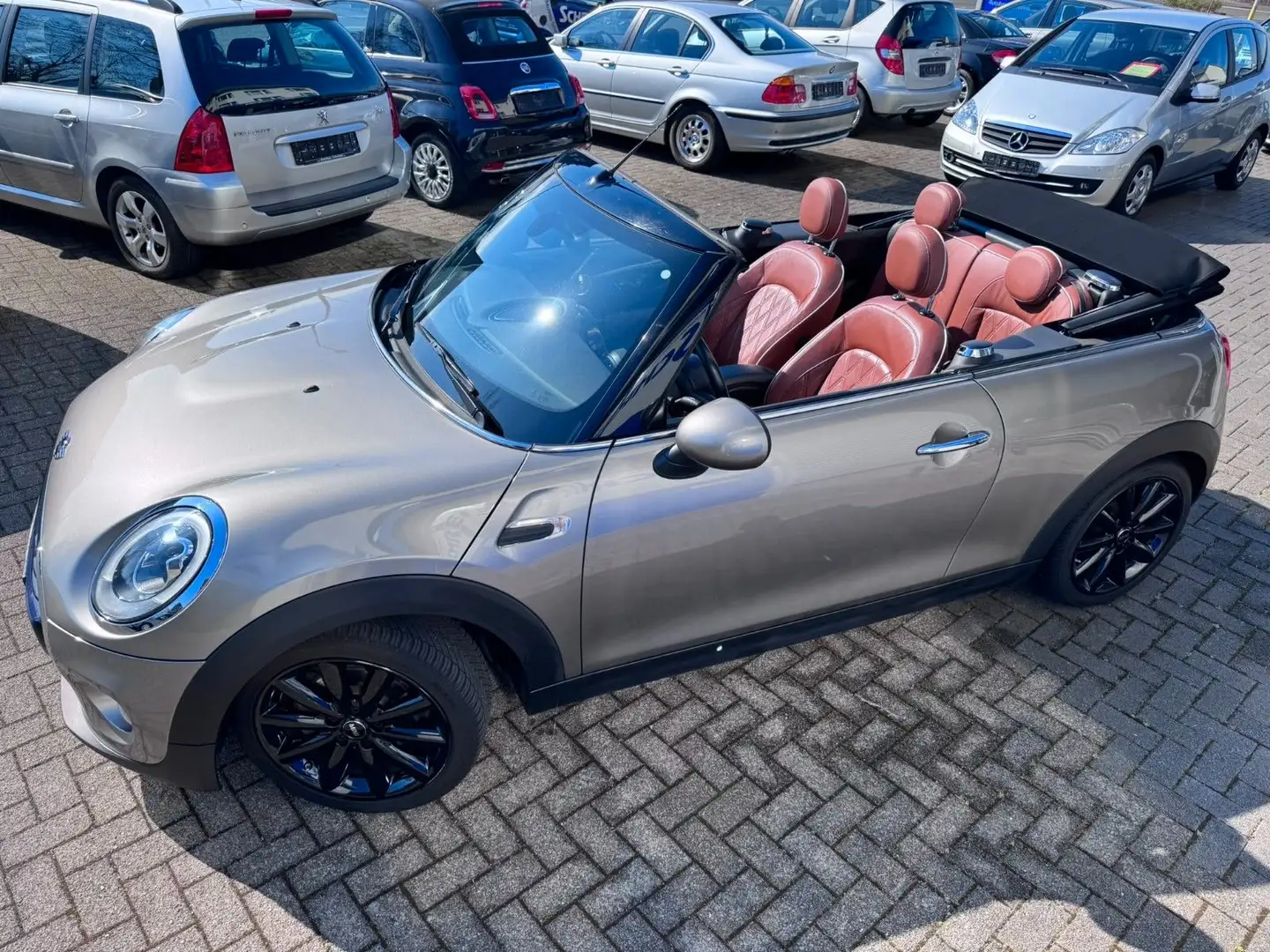 MINI Cooper Cabrio Automatik*Harman-Kardon*Navi*Parkt Silber - 2