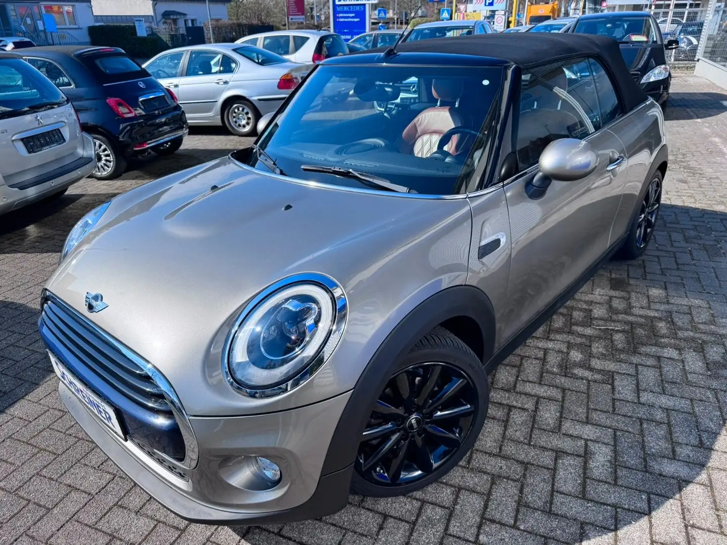 MINI Cooper Cabrio Automatik*Harman-Kardon*Navi*Parkt Silber - 1