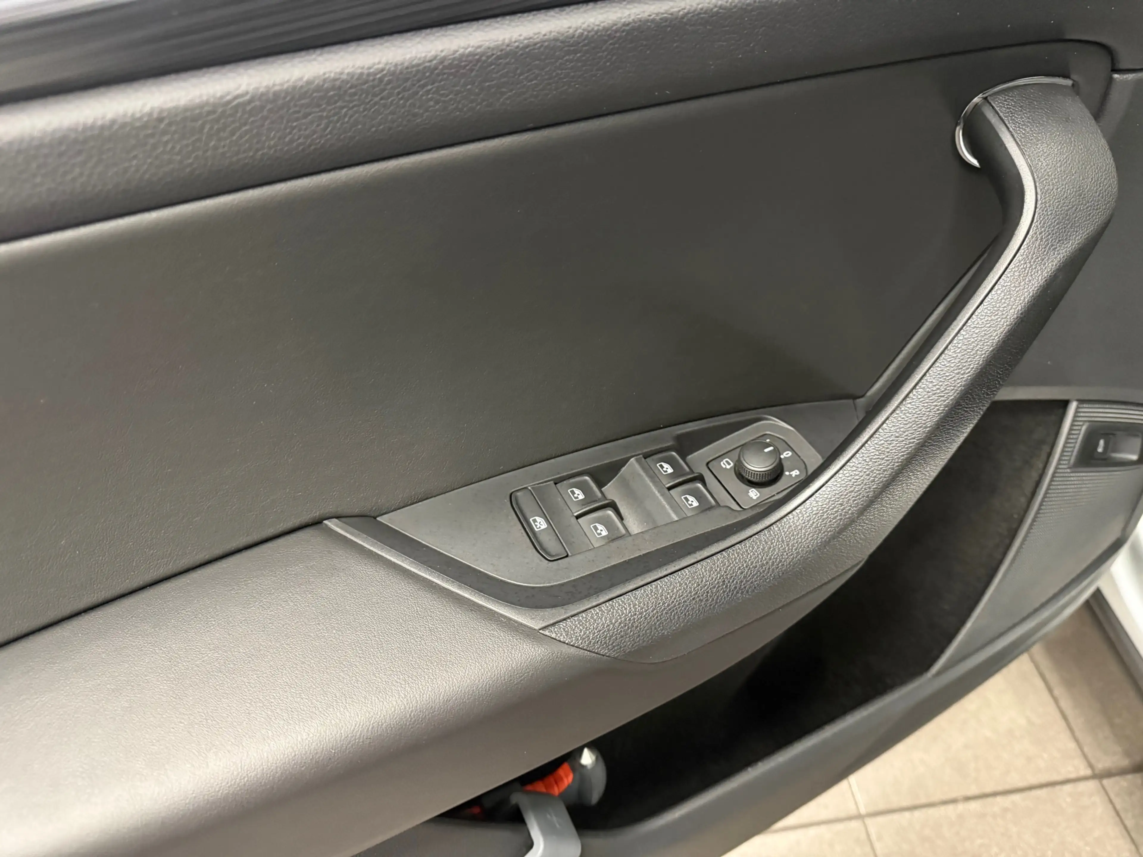 Skoda Kodiaq 1.5 TSI Business Edition 7p. * Automaat / 7 Persoo — photo 11