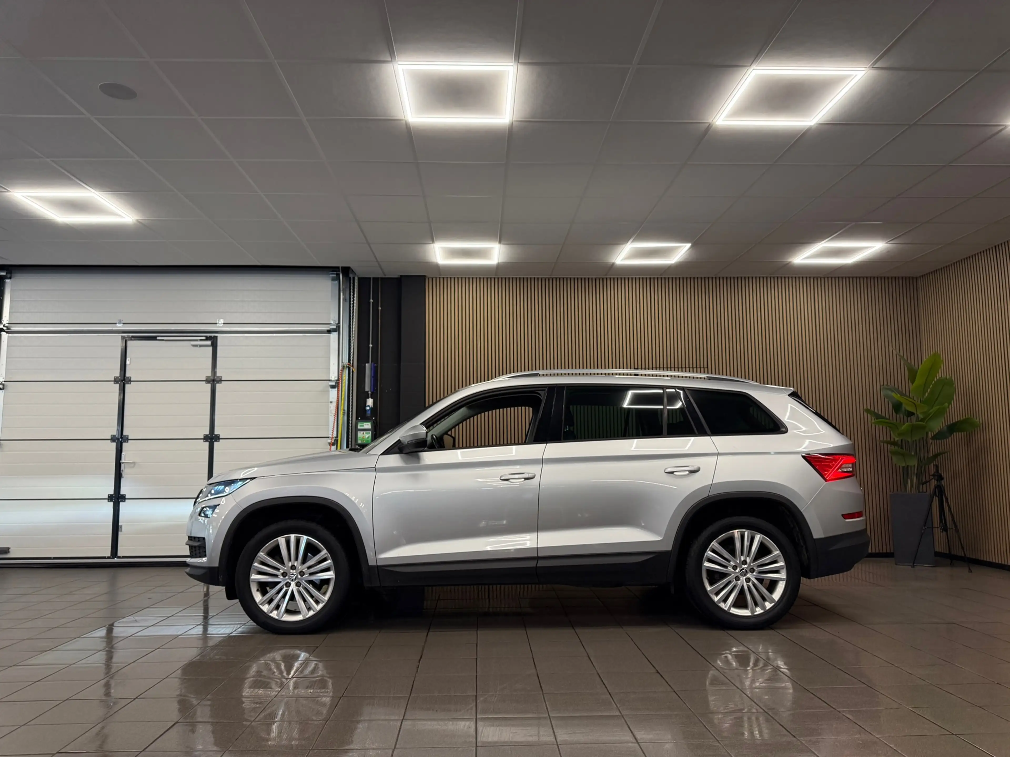 Skoda Kodiaq 1.5 TSI Business Edition 7p. * Automaat / 7 Persoo — photo 2