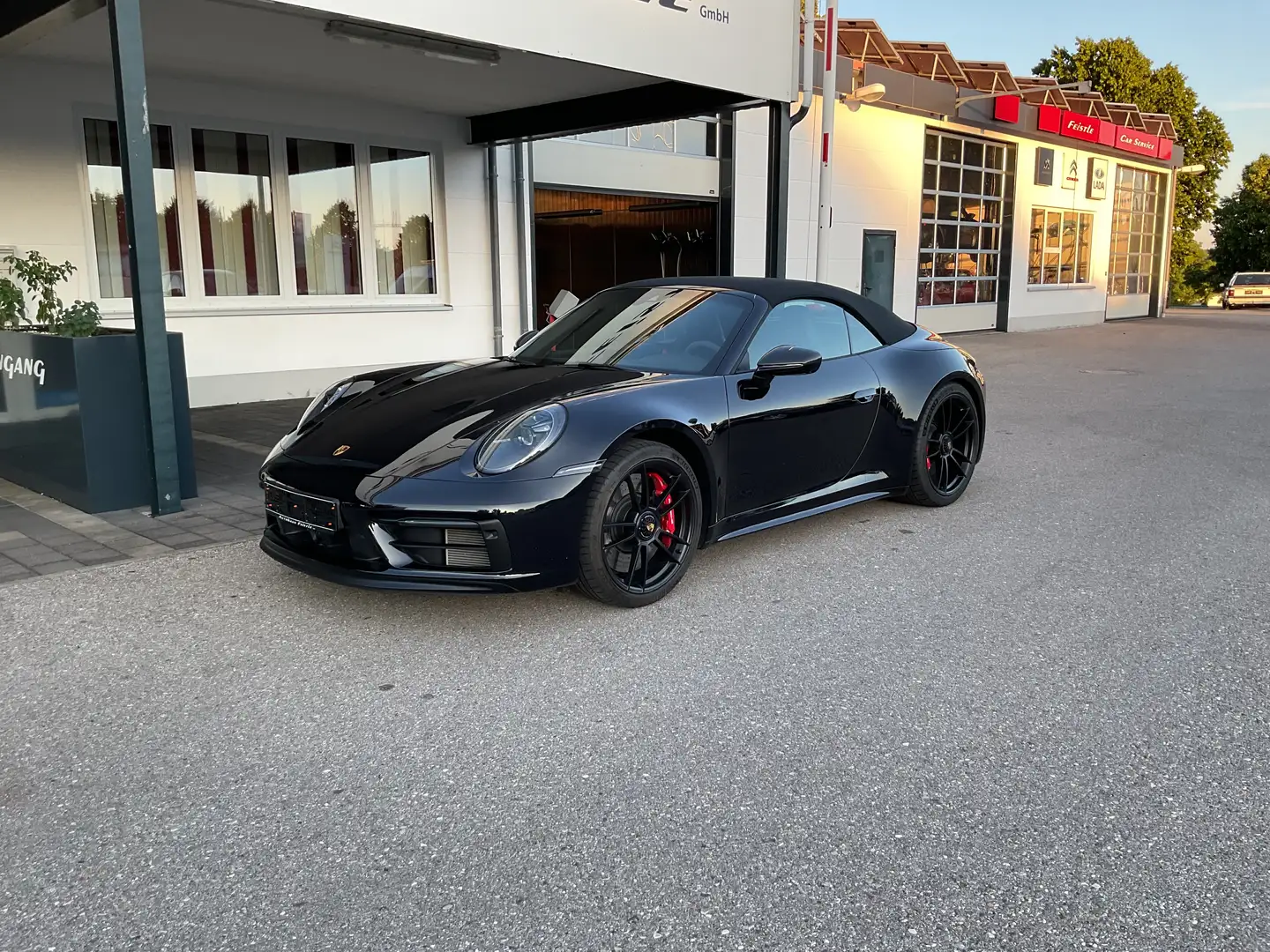Porsche 992 Carrera 4 GTS Cabriolet Lift HA Lenkung Zwart - 1