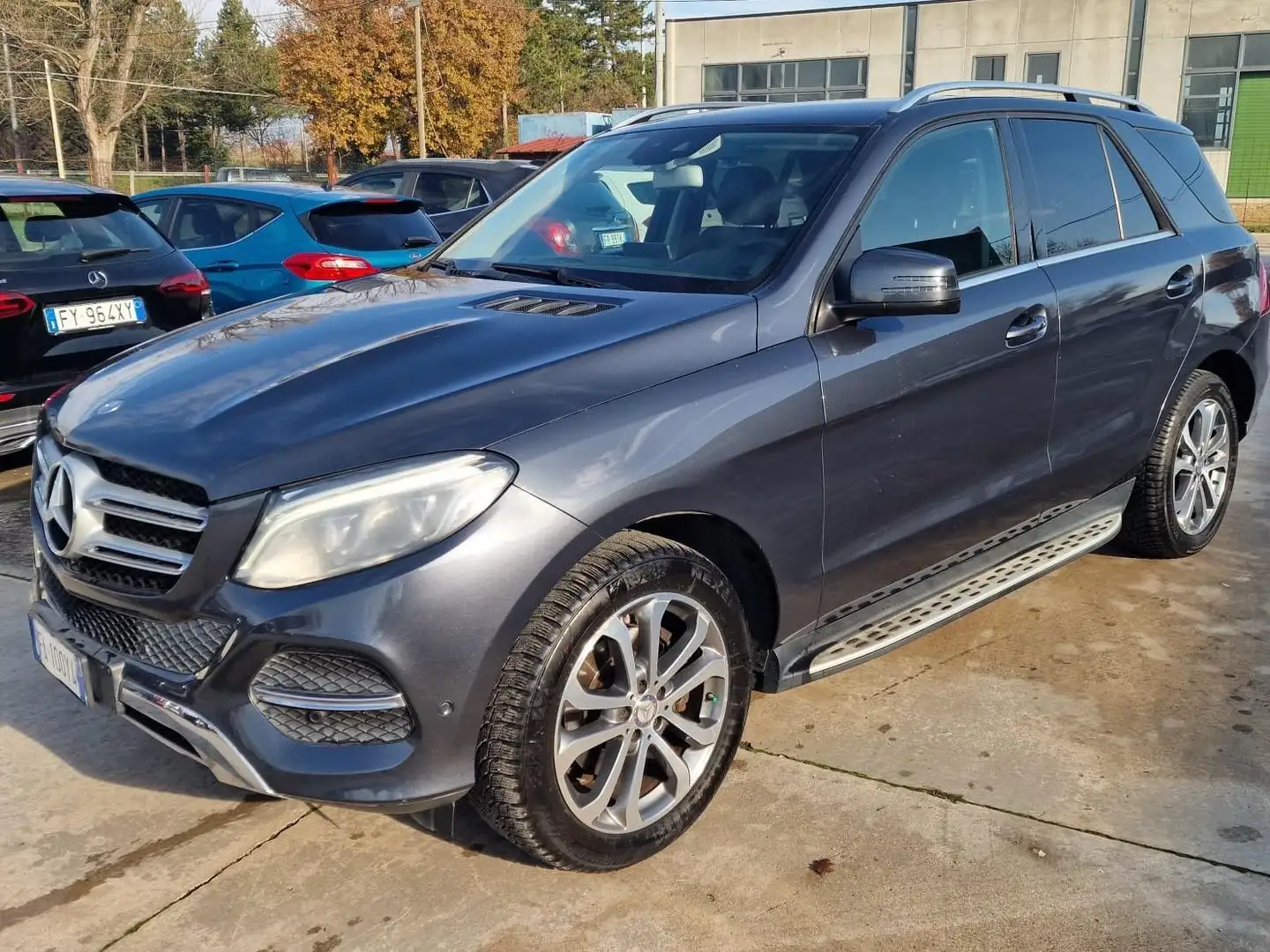 Mercedes-Benz GLE 250 GLE - W166 d Premium 4matic auto Grau - 2