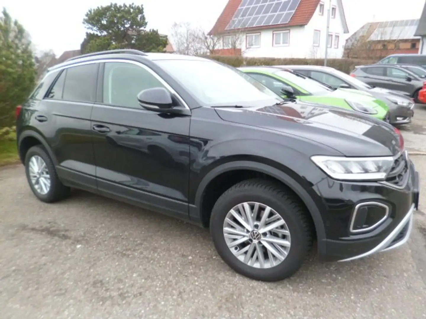 Volkswagen T-Roc Life Schwarz - 2