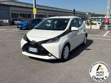 1.0 VVT-i x-clusiv