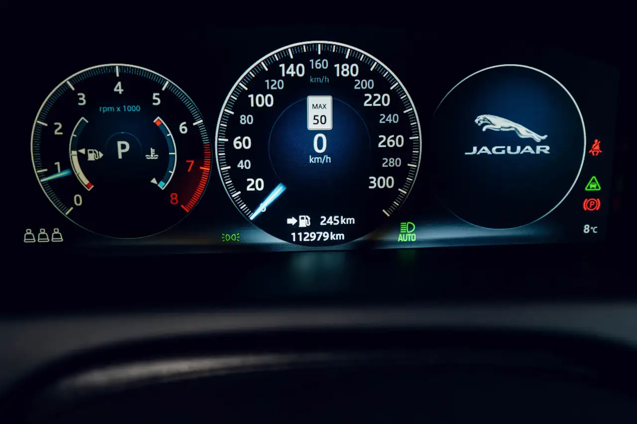 Jaguar XJ снимка Jaguar XJ