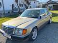 Mercedes-Benz E 230 W123 - thumbnail 2