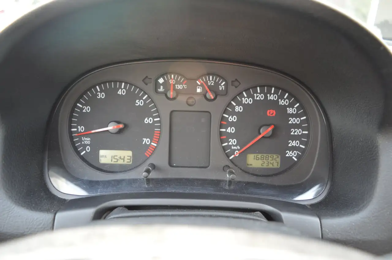 Volkswagen Golf 1.6 Trendline GSHD/SH/Alu Allwetter HU NEU, foto 10