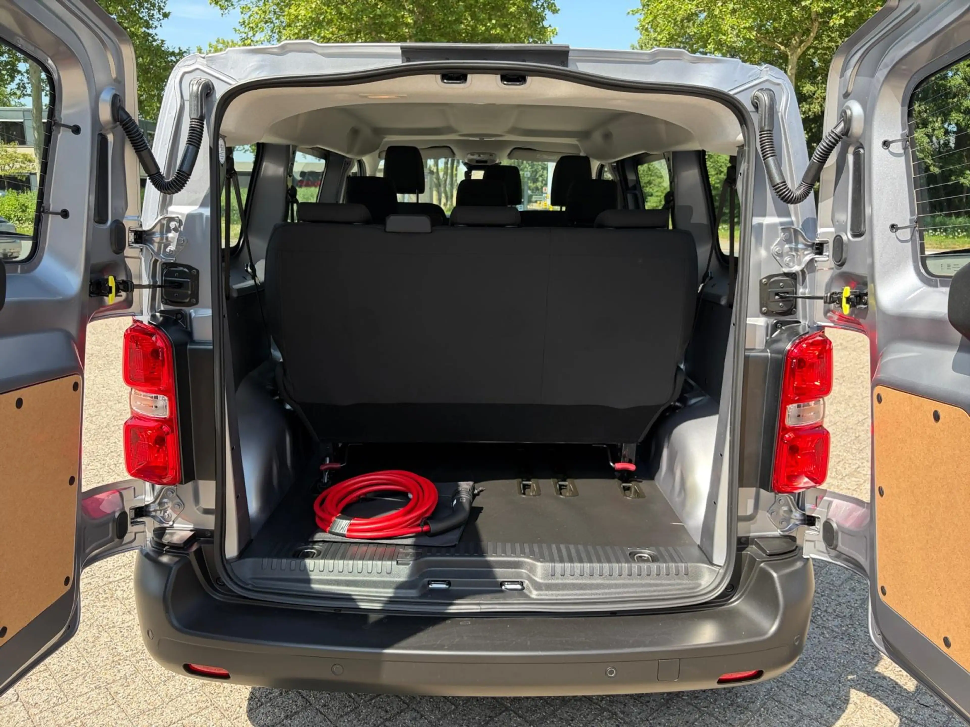 Peugeot e-Expert Combi L2 75 kWh 136pk | 9-persoons | Achterdeuren — photo 15
