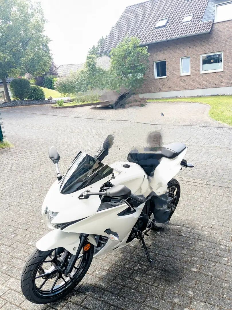 Suzuki GSX-R 125 Wit - 1