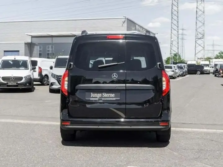 Mercedes-Benz Clase C 2023, foto 4