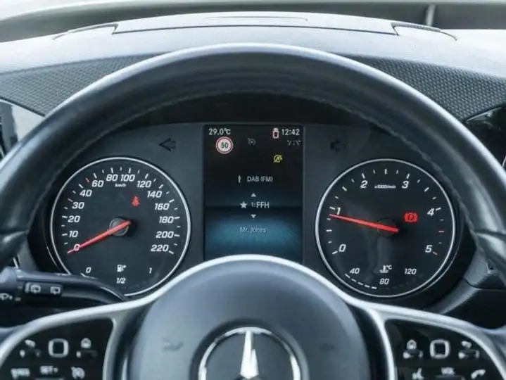 Mercedes-Benz Clase C 2023, foto 19
