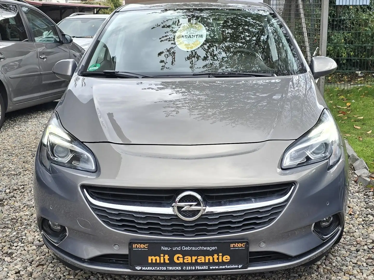 Opel Corsa Innovation Beige - 2
