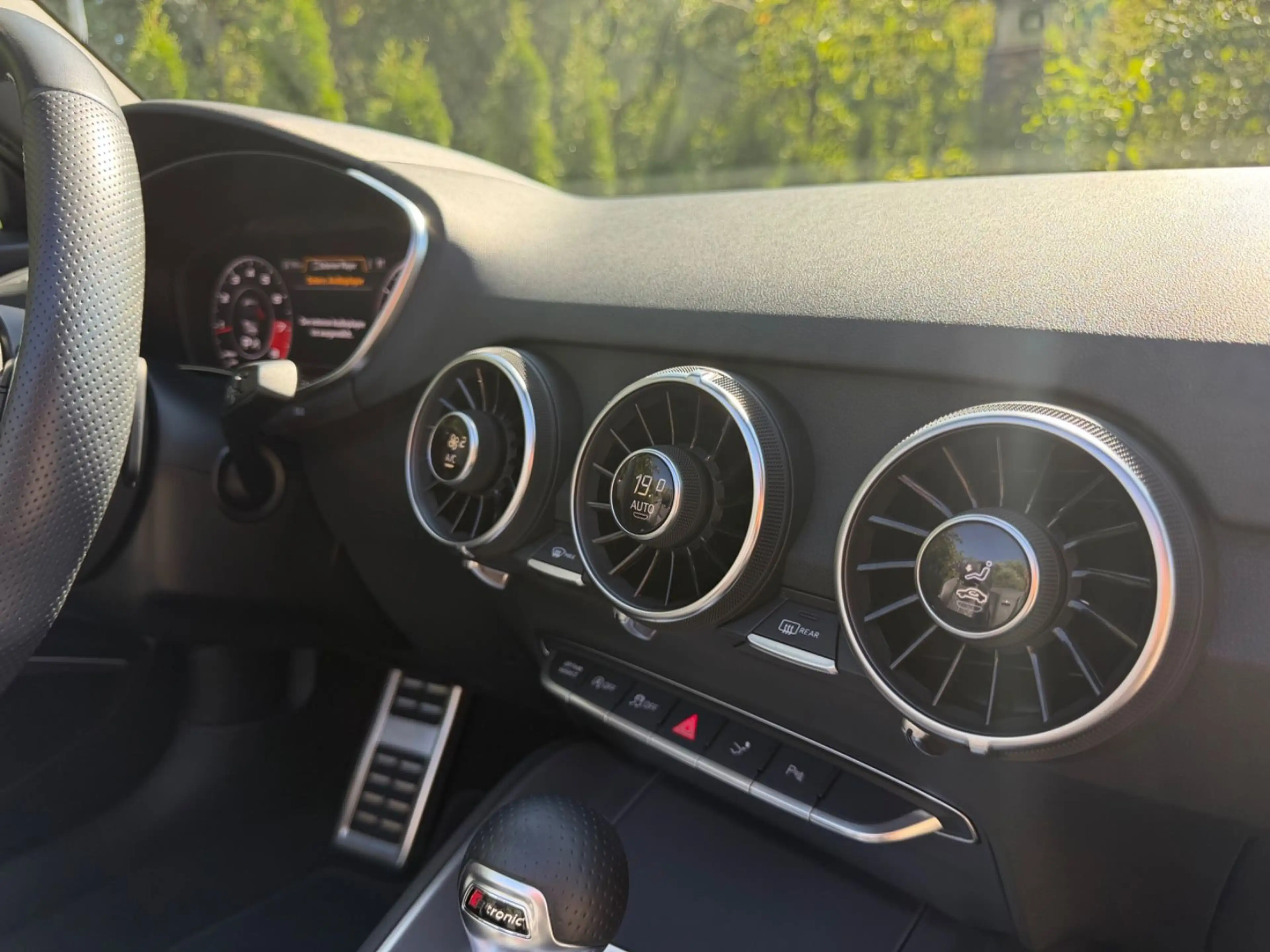 Audi TT Roadster 45 TFSI quattro S-Line+/B&O/Voll/ — photo 17