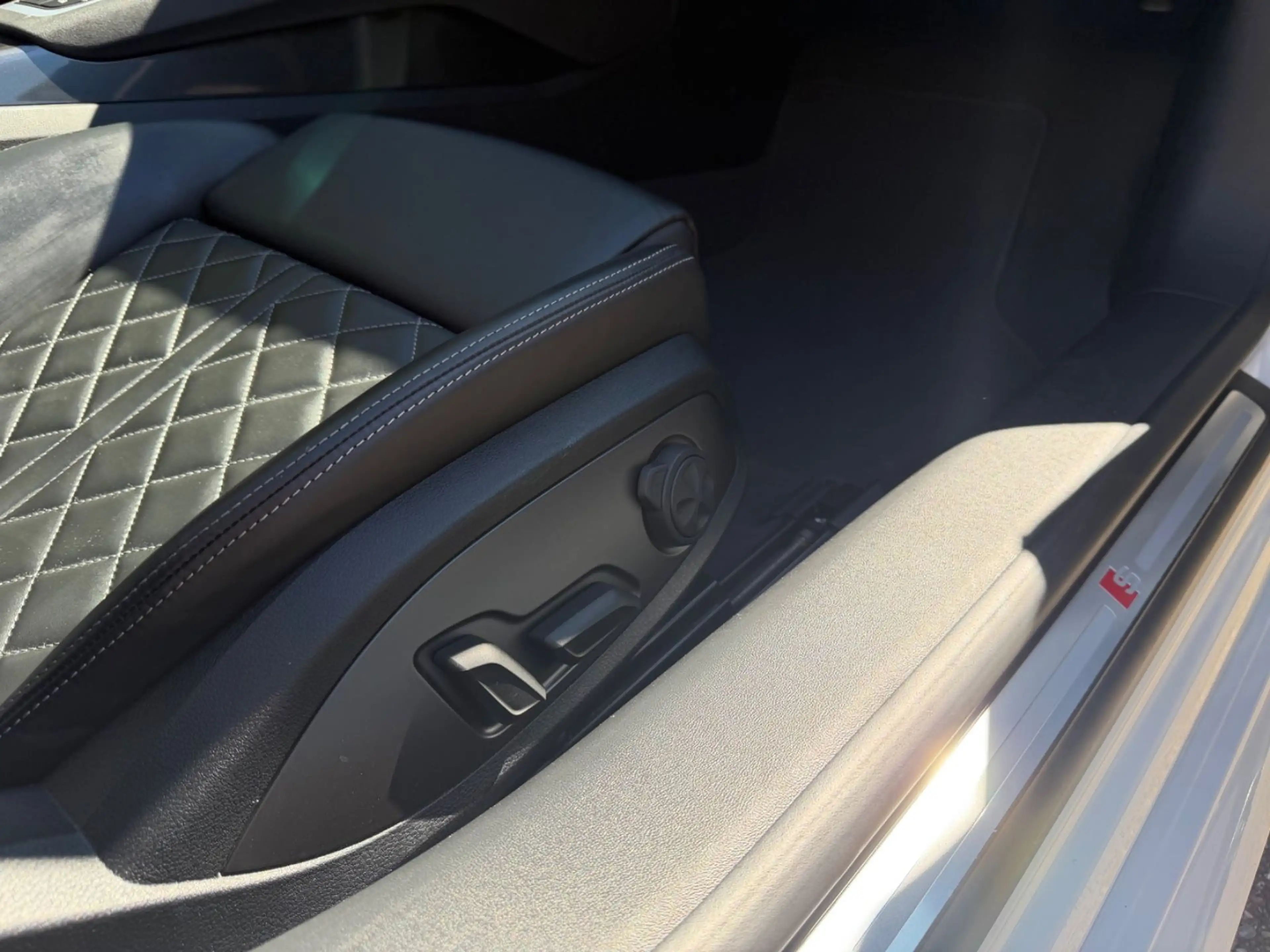Audi TT Roadster 45 TFSI quattro S-Line+/B&O/Voll/ — photo 19